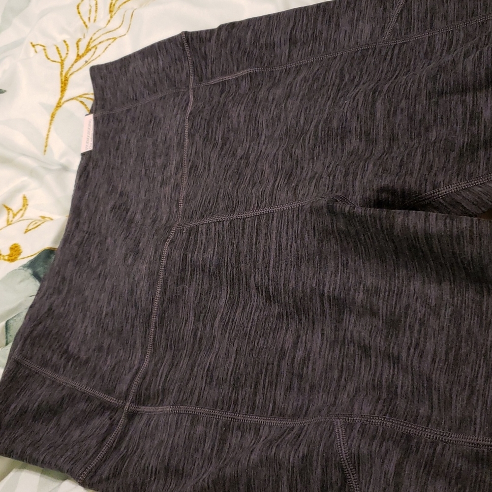 NWT VS Studio Legging Large/14 Long